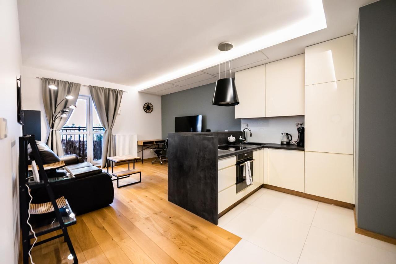 Bakalarska Modern Apartment ワルシャワ エクステリア 写真